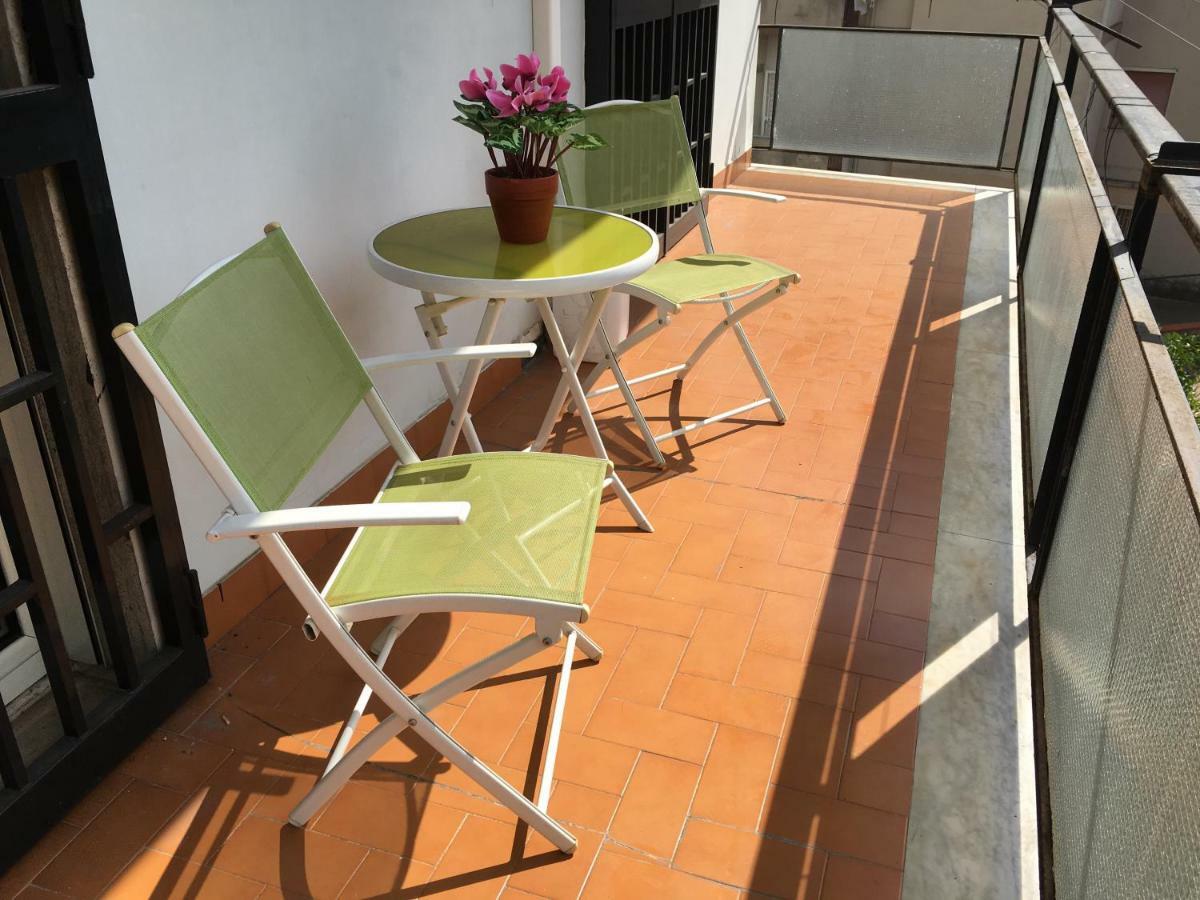 Gioviale Rooms Portici Exterior foto